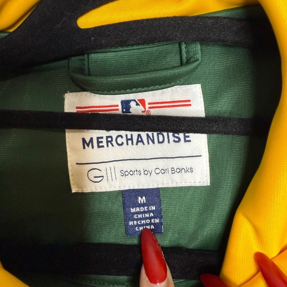 Genuine Merchandise Athletics A's MLB full zipper Jacket Medium - Picture 4 of 7